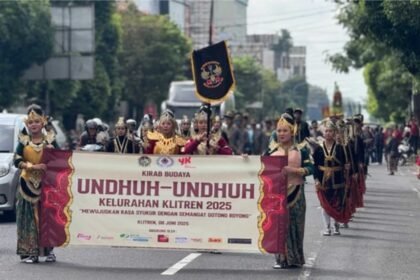 Kirab Gunungan Undhuh Undhuh 2025 di Jogja