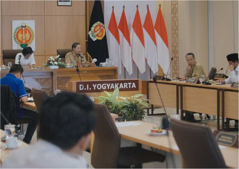 Pemda DIY Sampaikan Aspirasi Kesiapan Pendidikan Dasar Gratis